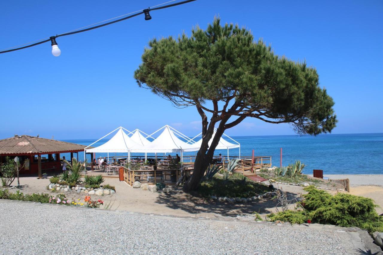 Fkk-Feriendorf Village Naturiste Club Corsicana Linguizzetta Eksteriør bilde